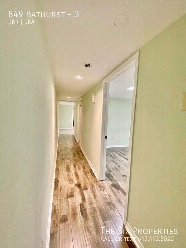 Photo - One Bedroom Apartment - Bathurst Subway Station Unit 3