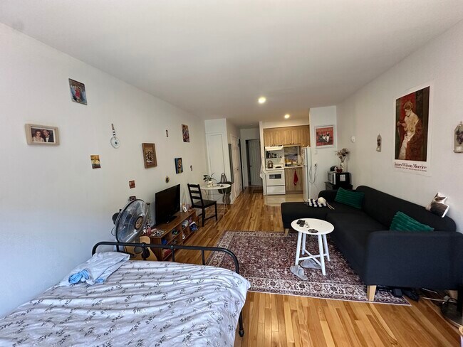 Bedroom/Living room - 3685 Rue Berri