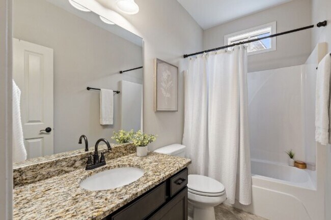 Photo - Beautiful Townhouse in Berry Farms!