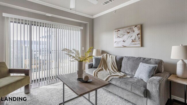 Photo - 15777 Quorum Dr Unidad 1412