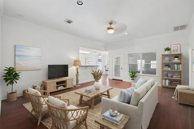 11 Clara Barton Ln