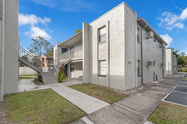 Building Photo - 1BD/1BA Apartment off Curry Ford in Henley Park Apartments! Unit P1: Henley Park #5113-1