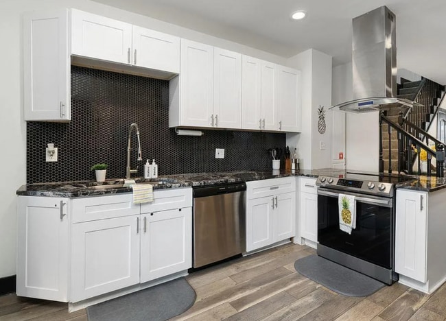 Photo - 241 Taylor Ave