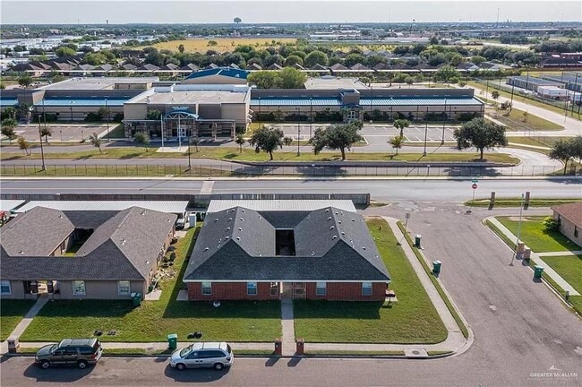 Photo - 2100 N Paradise Dr