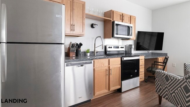 Photo - 302 13th St S Unidad PH702