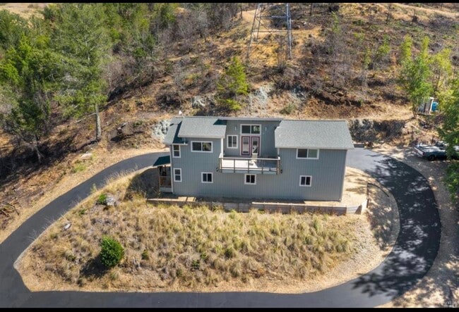 Photo - Unique large 1 bedroom 1 bath 4 car garage!!!