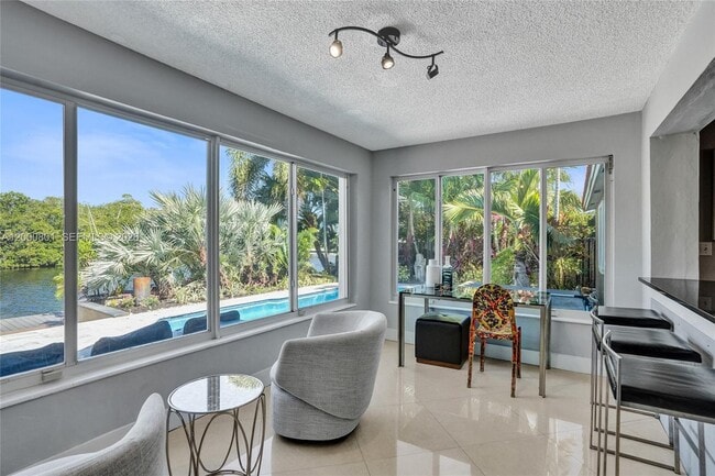 Photo - 417 NE 29th St