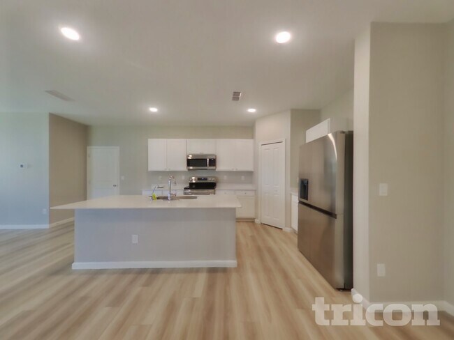 Photo - 2901 Grand Finale St