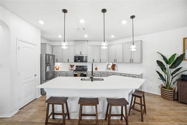 Photo - 517 Lady Swiss Ln