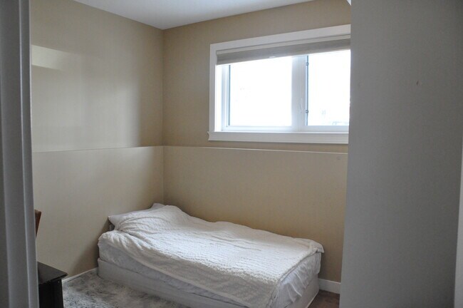 Photo - 1508 Laura Av