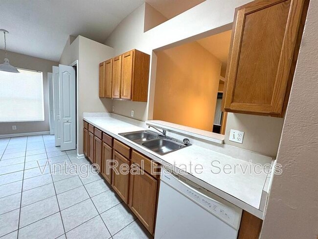 Photo - 12412 Cedarfield Dr