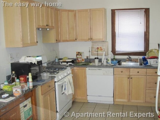 Building Photo - 5 Appleton St Unit #1