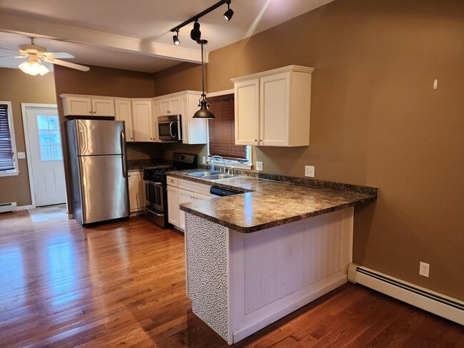 Photo - 15 1st Ave Unit Rear Apartment