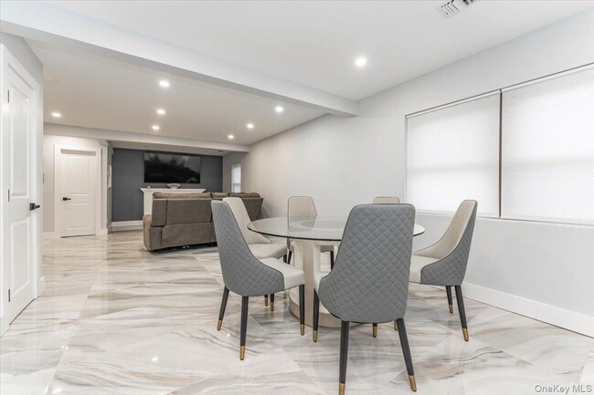 Photo - 164 Albany Blvd