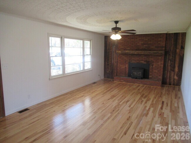 Photo - 1330 Davis Rd