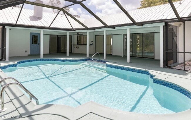 Building Photo - 5588 Wendy Ln