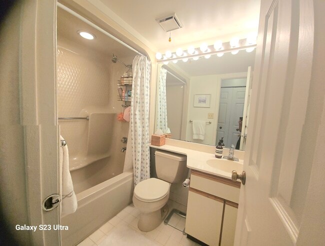 Building Photo - 10B Heritage Dr Unit 10B