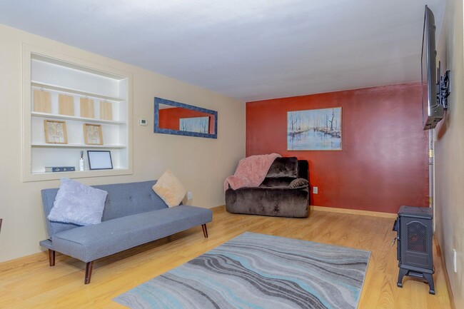 Photo - Old Airport Road 4751-VS Unit Apt 3