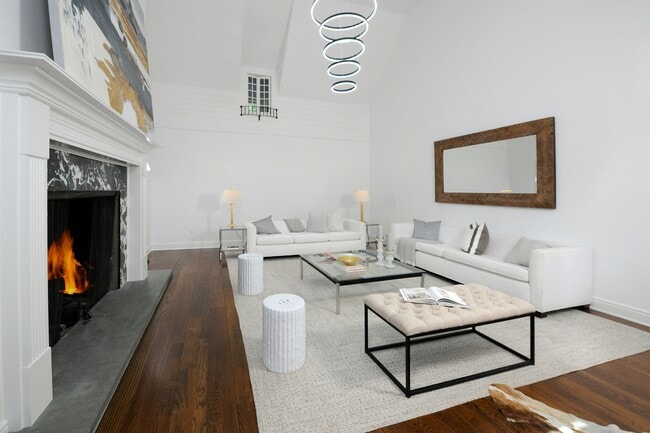 Photo - 20 W Brother Dr