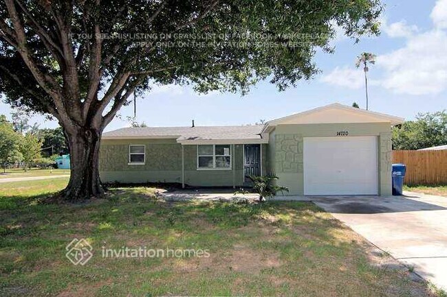 Building Photo - 14720 Mockingbird Ln E Rental