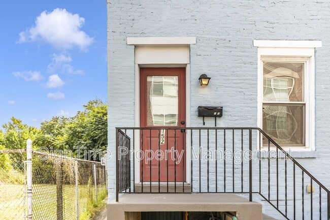 Photo - 152 E South St