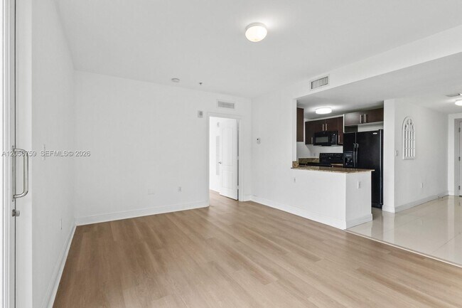 Photo - 2701 SW 3rd Ave Unit 502