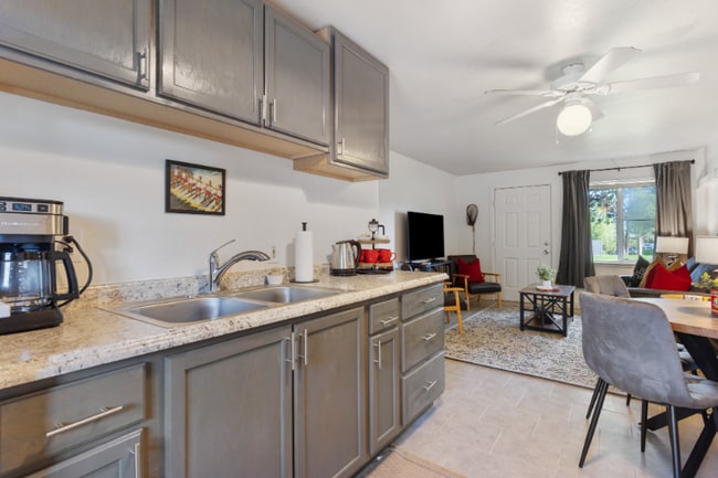 Photo - 661 8th Ave E N Unit 12