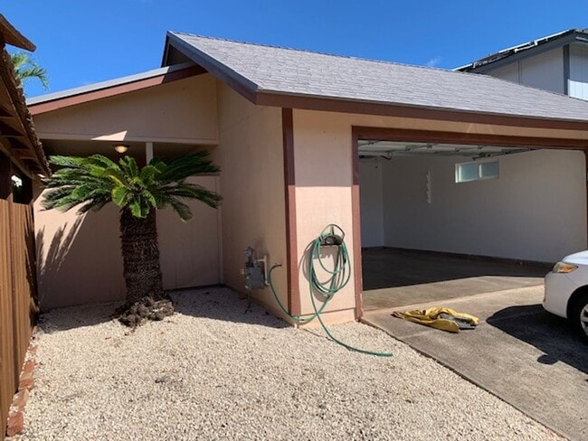 Building Photo - Waipio Gentry Home - 3 bedroom, 2.5 bath w...