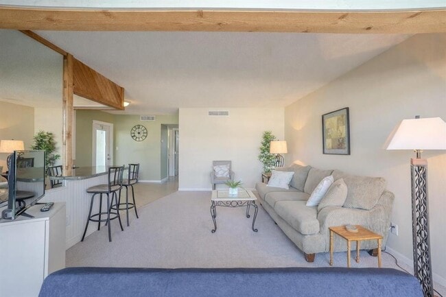 Photo - 2731 NE 14th St Unit 138