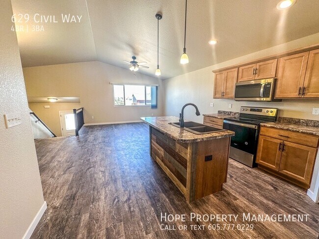 Photo - 629 Civil Wy