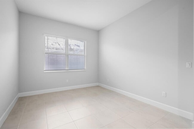 Photo - 14192 Lacebark Ln