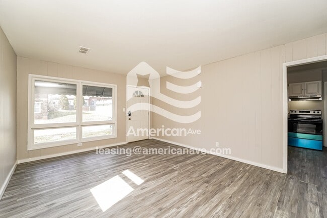 Photo - 905 Clement St