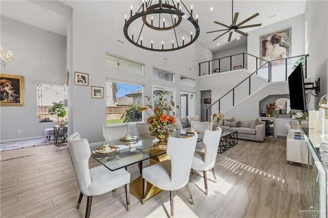 Photo - 27 Ensenada Ave