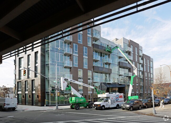 Photo - Leonard Pointe