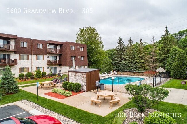 Photo - 5600 Grandview Blvd Unit 305