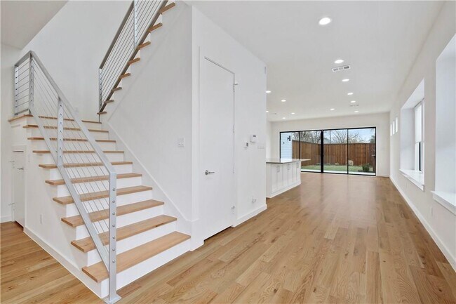 Photo - 2407 Douglas Ave