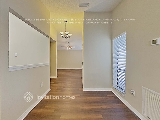 Photo - 162 Overstreet Ct
