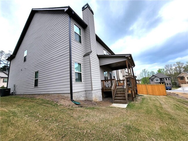 Photo - 1866 Castleberry Ln House