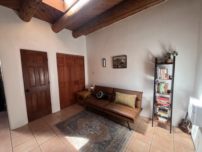 Photo - 226 Kit Carson Rd