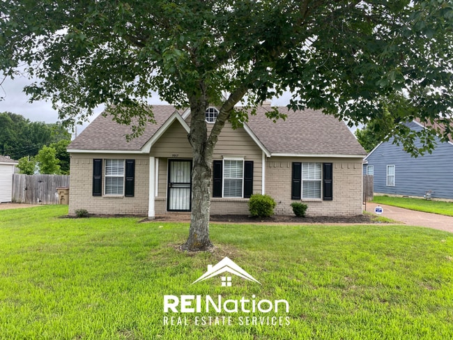 Building Photo - MILLINGTON STUNNER! 3BR/2BA | Vaulted Ceilings & Vinyl Plank Floors | Fenced Yard!