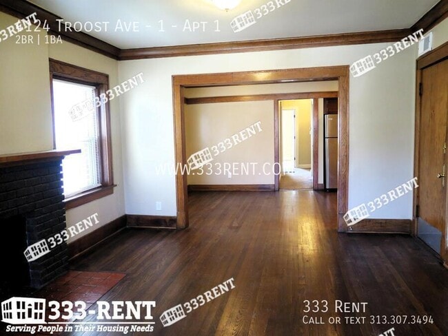 Building Photo - 4124 Troost Ave Unit Apt 1