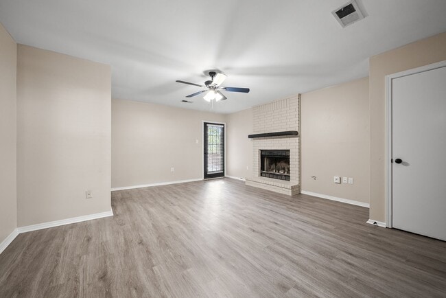 24 Oak Ridge Dr
