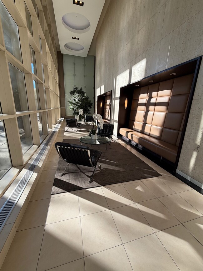 Photo - 5320 N Sheridan Rd Unit 1407