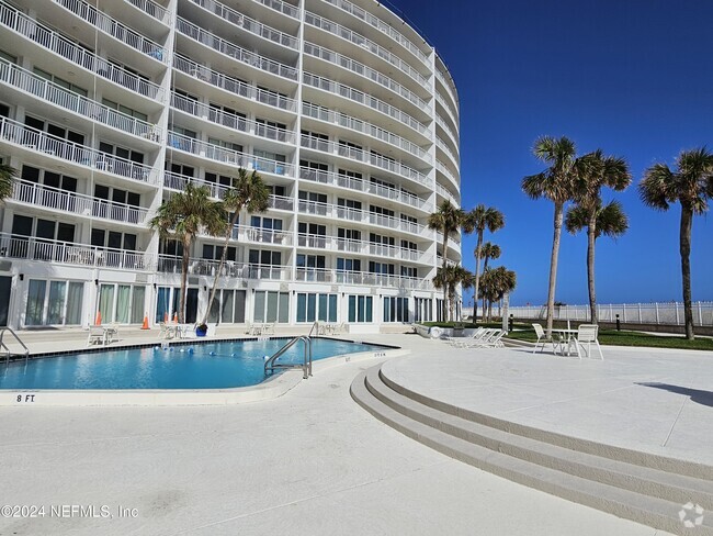 Building Photo - 1601 Ocean Dr S Unit 601 Rental