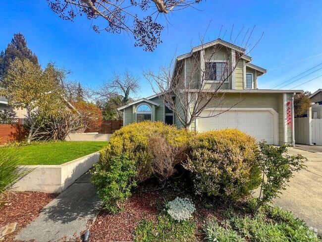 Building Photo - Charming Browns Valley Four Bedroom Home