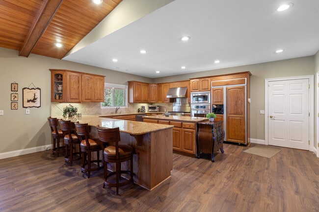Photo - 10101 N Pines Rd