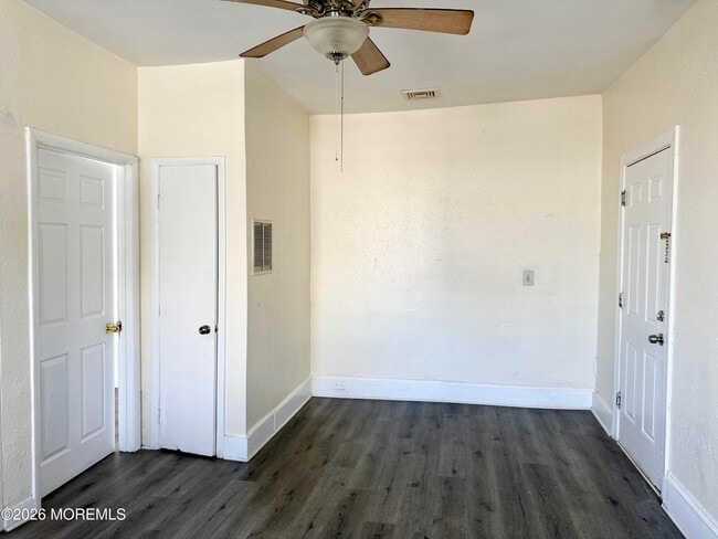 Photo - 37 2nd Ave Unidad 5