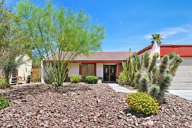 Building Photo - 3956 Clear View Dr