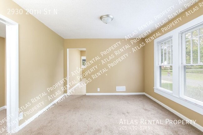 Photo - 2930 20th St N