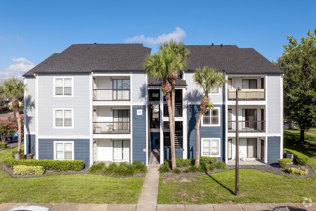 10801 Heather Ridge Cir Orlando, FL 32817